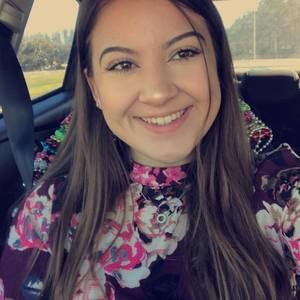 Meet your Posher, Alexis